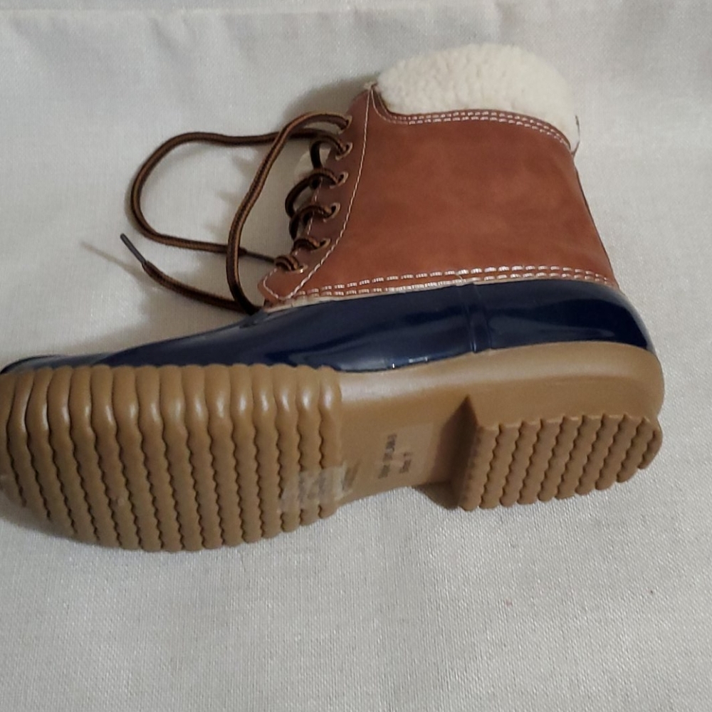 Adriana New York Navy Dylan Boots NWOT WS - Picture 7 of 13